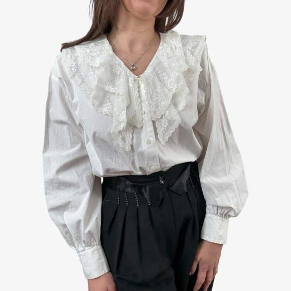 Liz Claiborne Tops - Vintage Liz Claiborne Lace Ruffle Poet Blouse